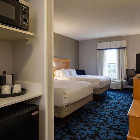 Hampton Inn & Suites Jacksonville Deerwood Park Exteriör bild