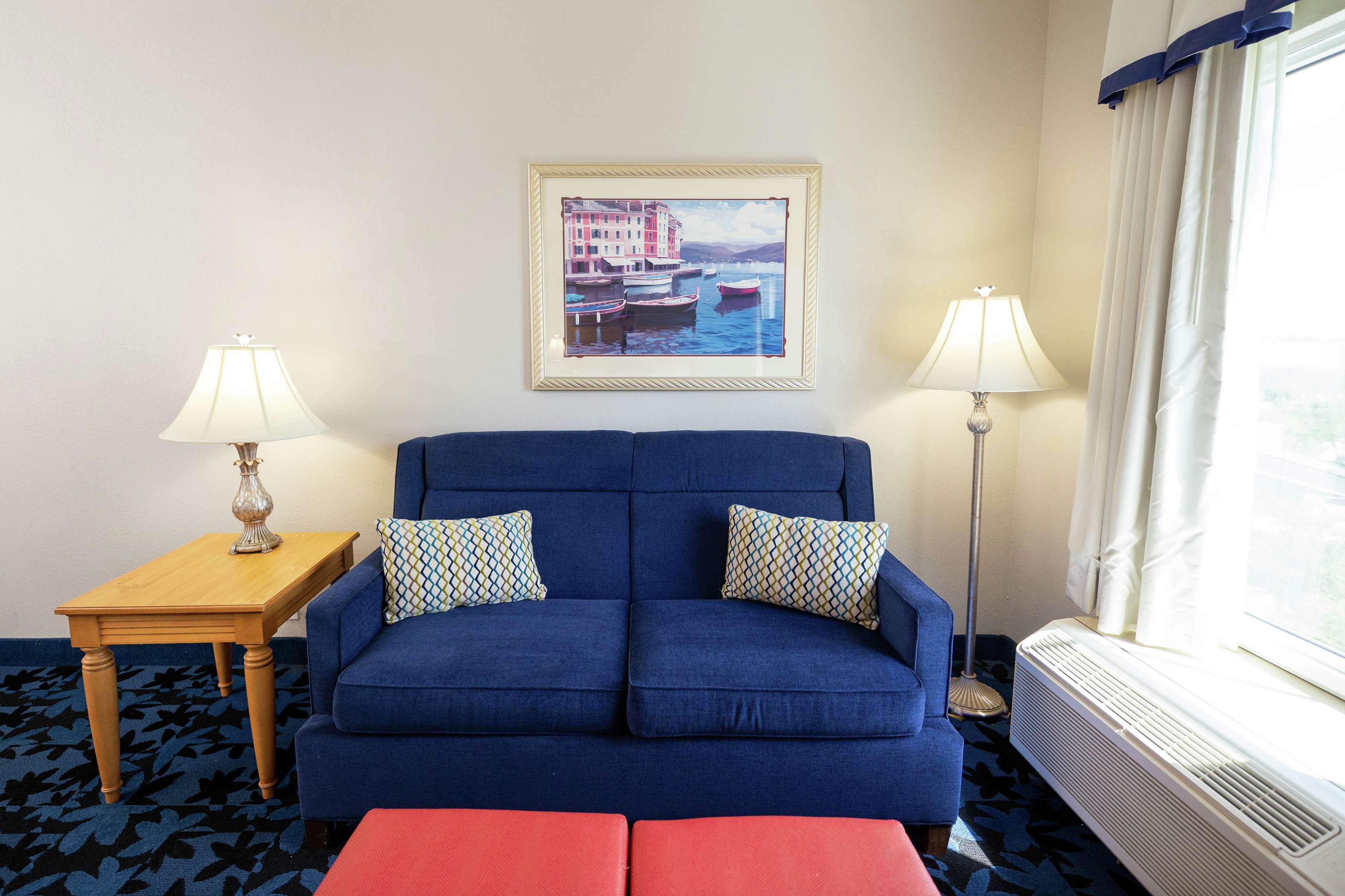 Hampton Inn & Suites Jacksonville Deerwood Park Exteriör bild