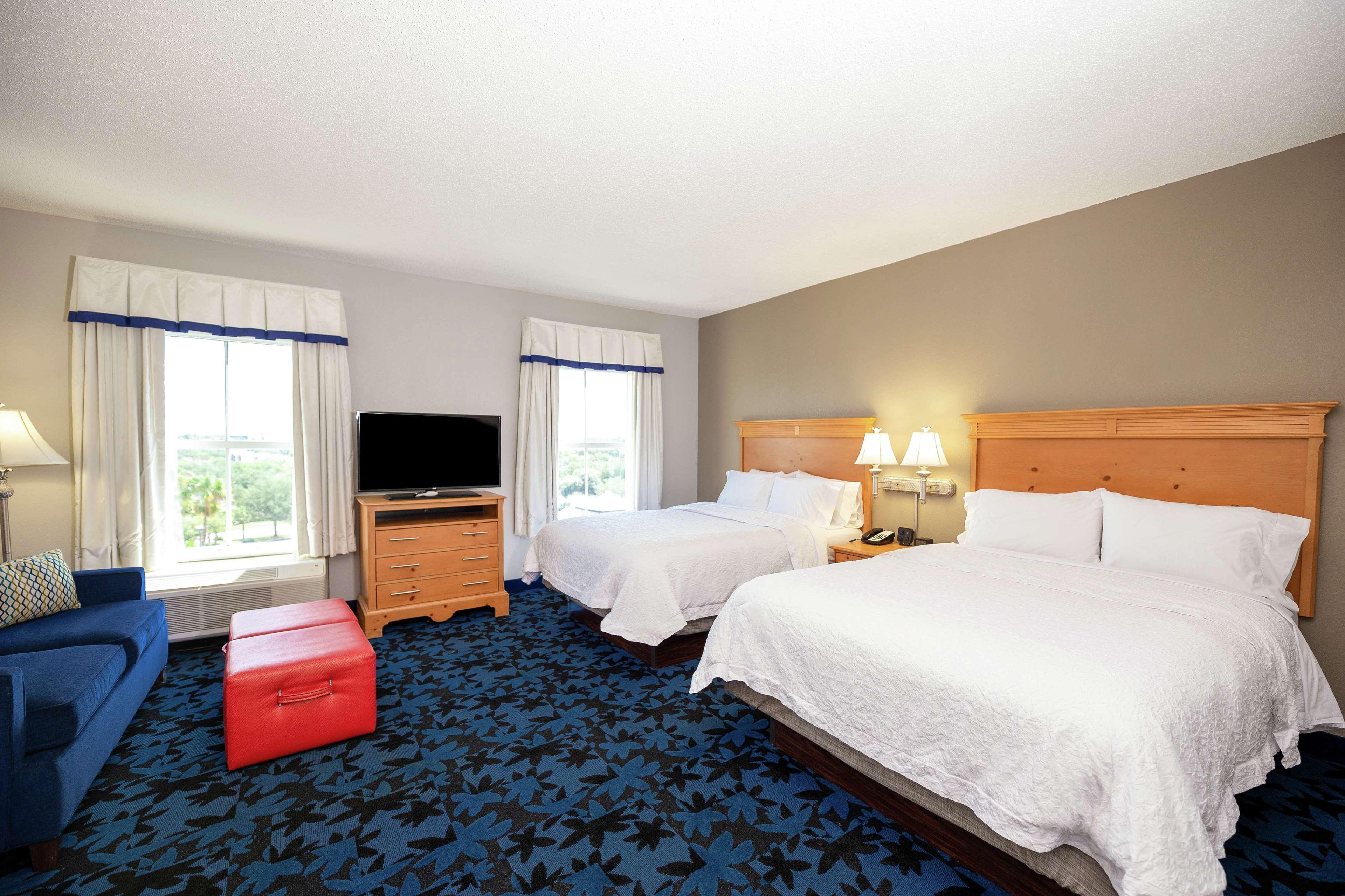 Hampton Inn & Suites Jacksonville Deerwood Park Exteriör bild