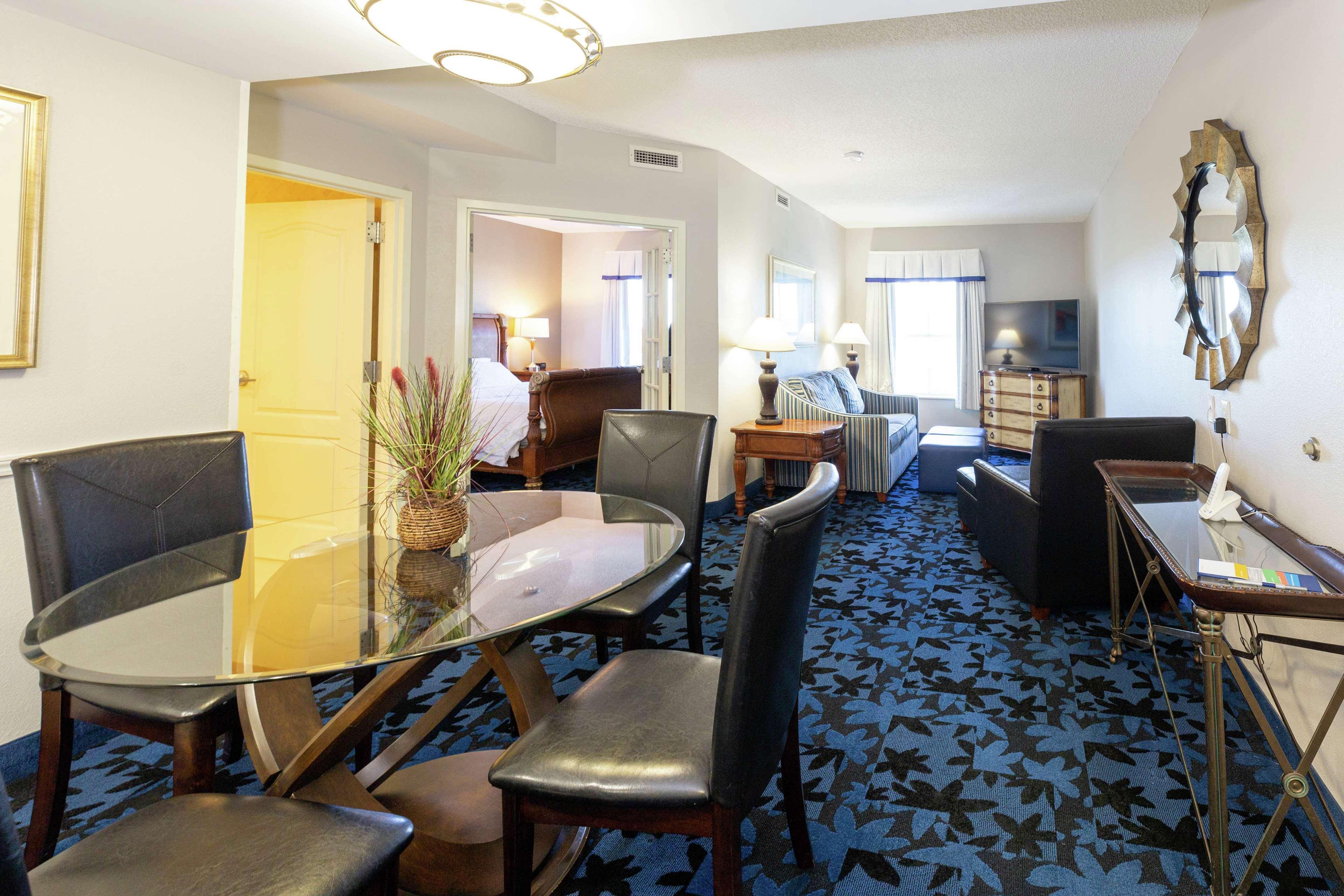 Hampton Inn & Suites Jacksonville Deerwood Park Exteriör bild