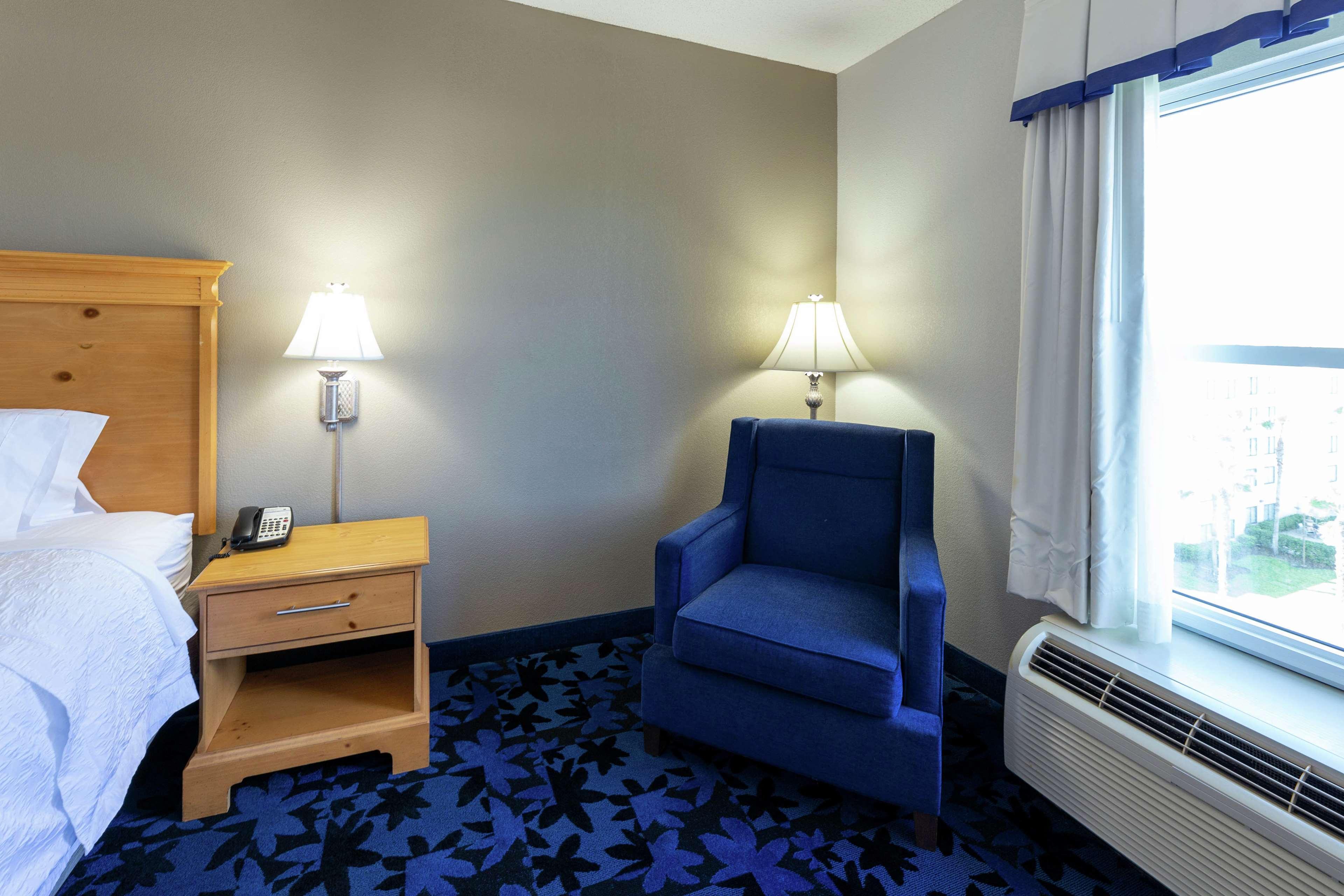 Hampton Inn & Suites Jacksonville Deerwood Park Exteriör bild