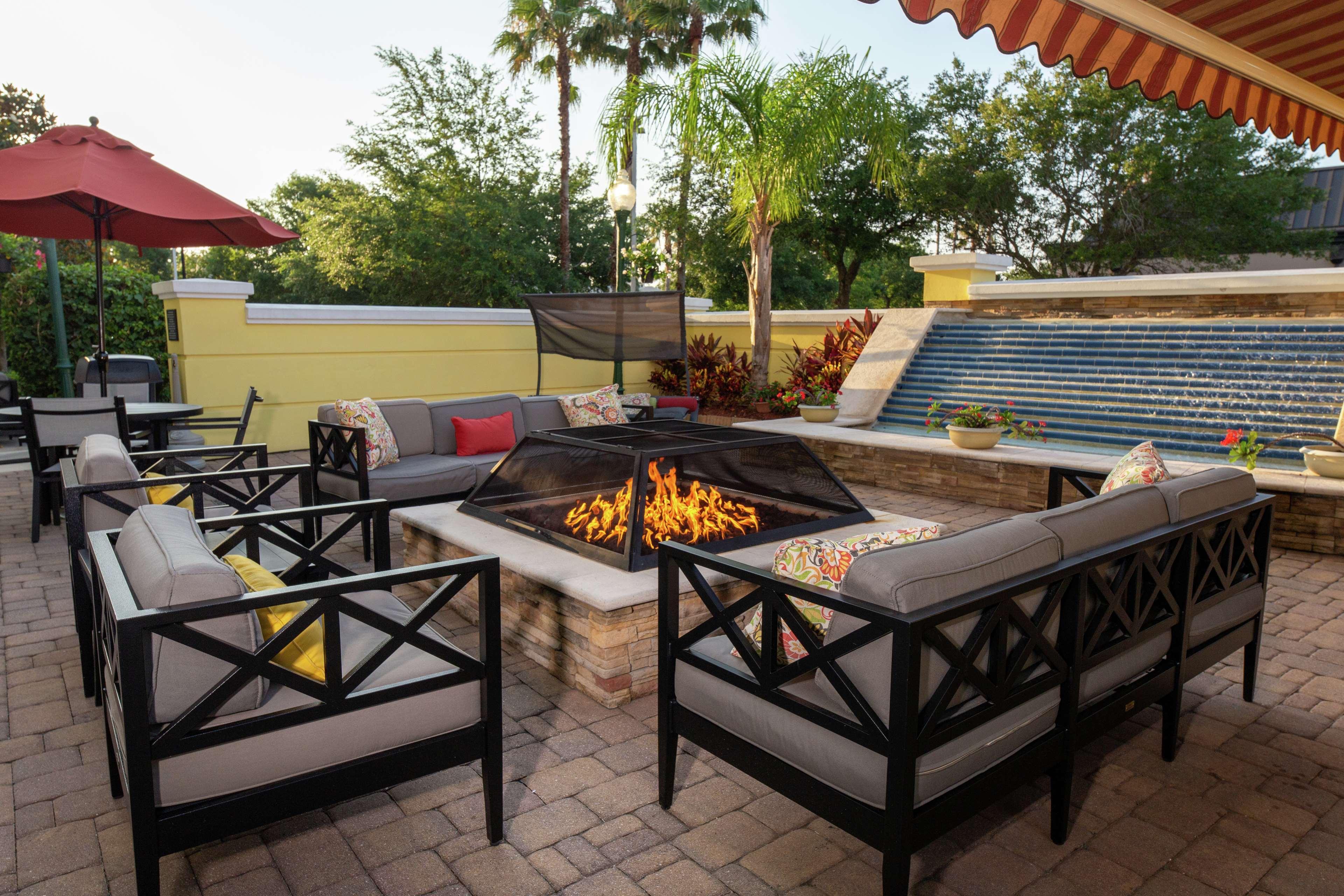 Hampton Inn & Suites Jacksonville Deerwood Park Exteriör bild