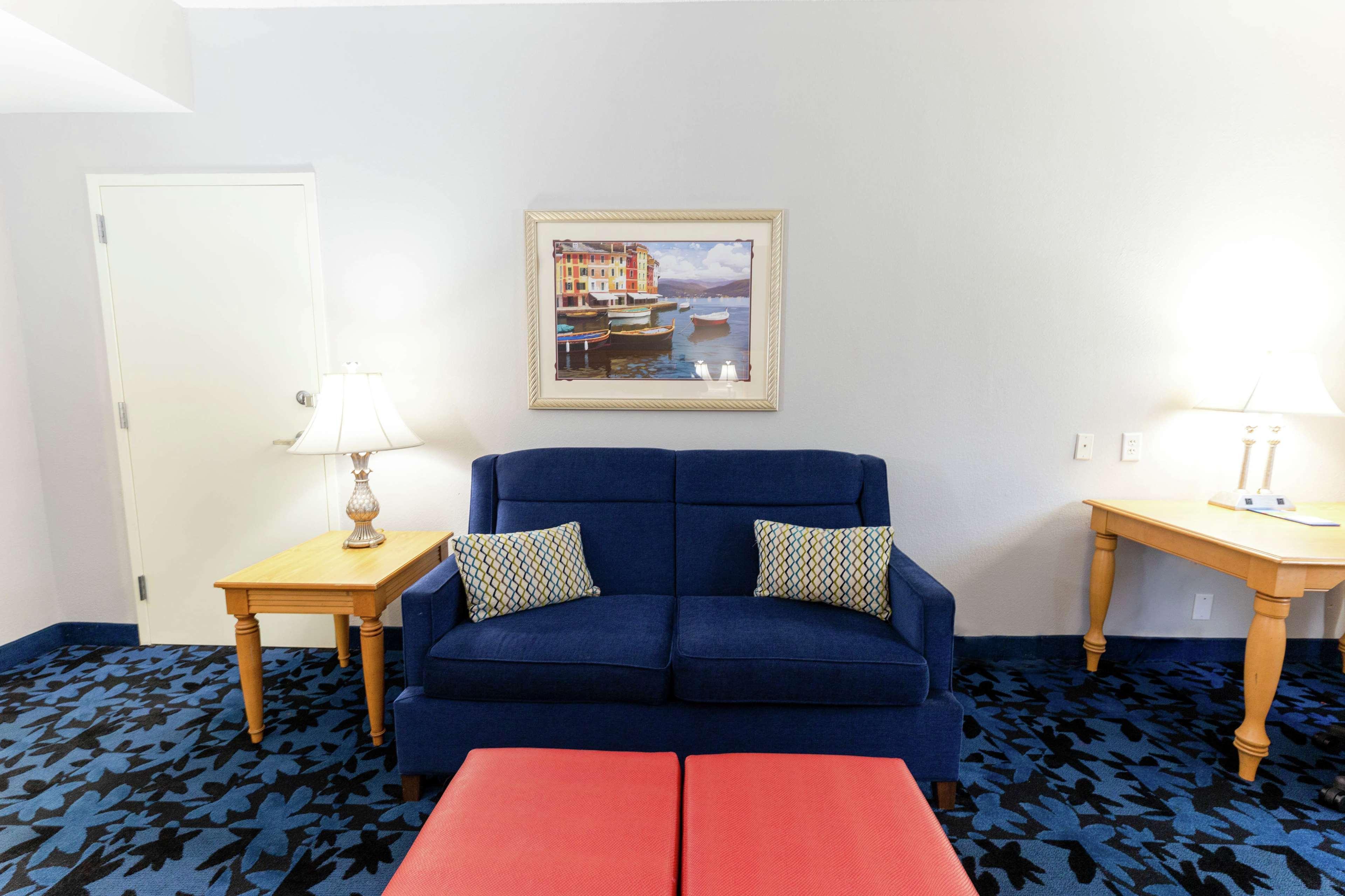 Hampton Inn & Suites Jacksonville Deerwood Park Exteriör bild