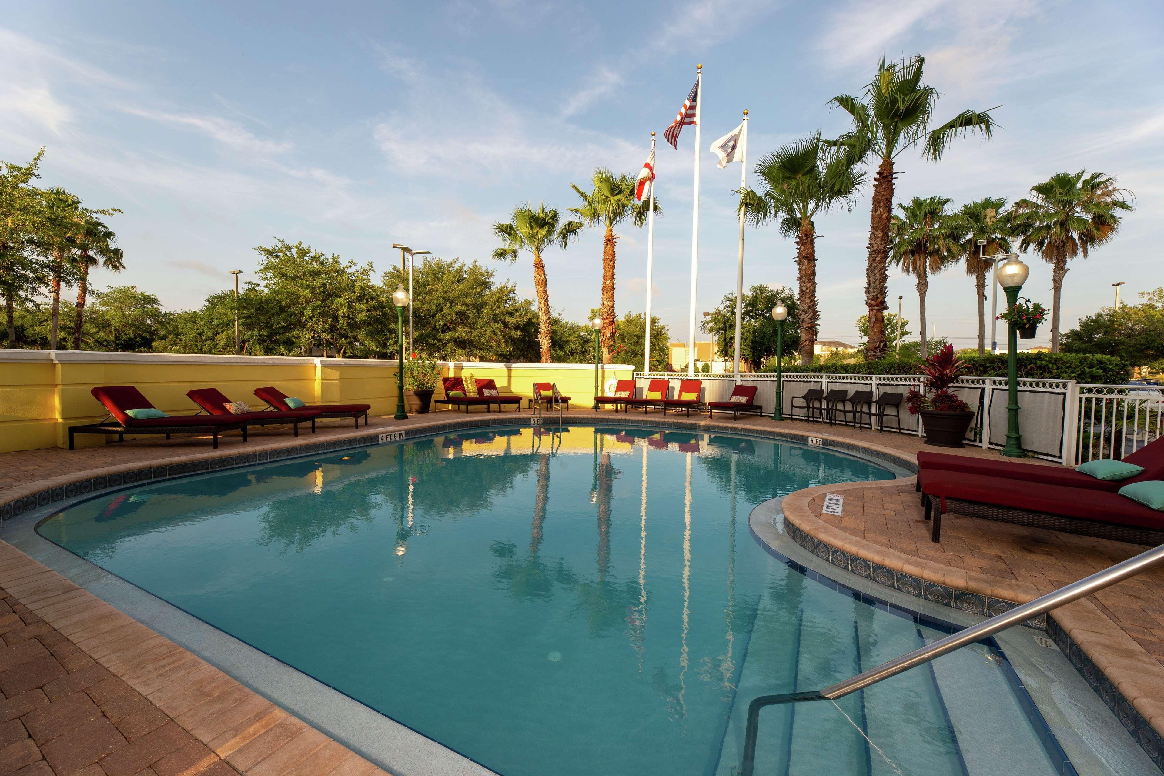 Hampton Inn & Suites Jacksonville Deerwood Park Exteriör bild