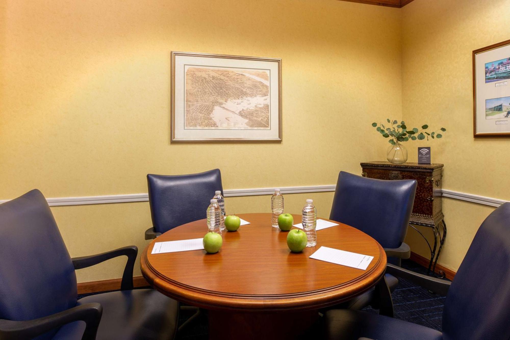 Hampton Inn & Suites Jacksonville Deerwood Park Exteriör bild