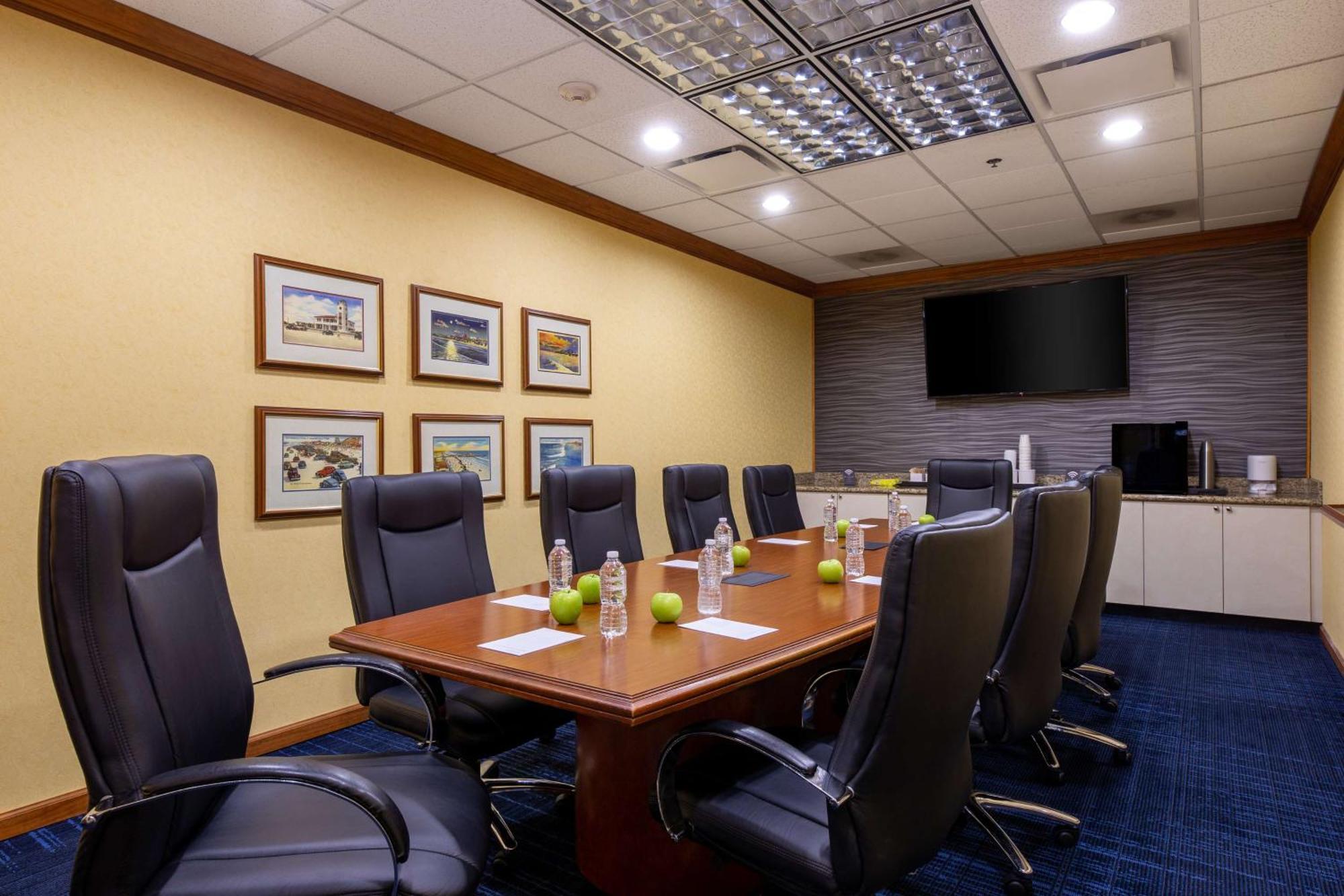 Hampton Inn & Suites Jacksonville Deerwood Park Exteriör bild