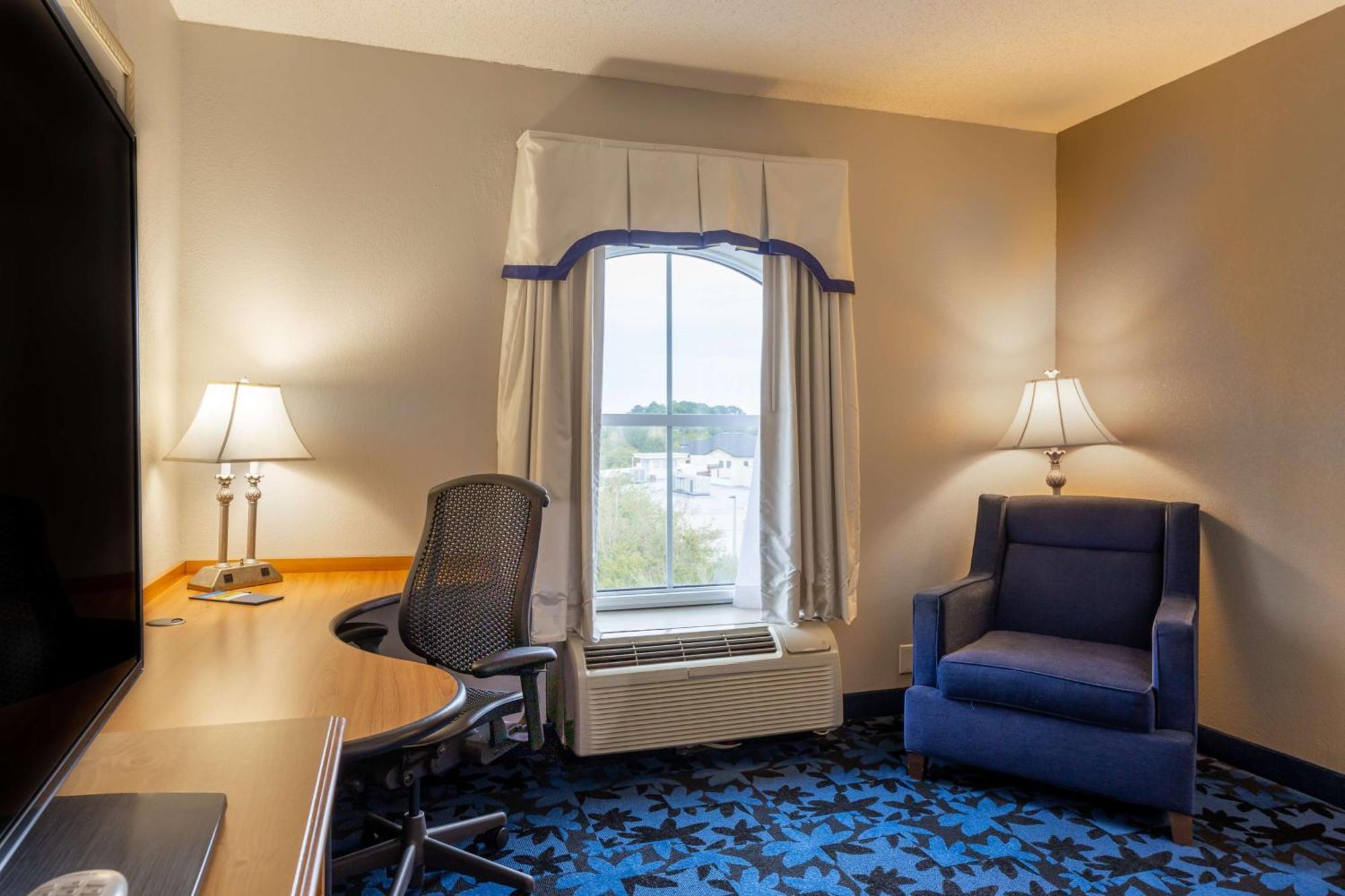 Hampton Inn & Suites Jacksonville Deerwood Park Exteriör bild