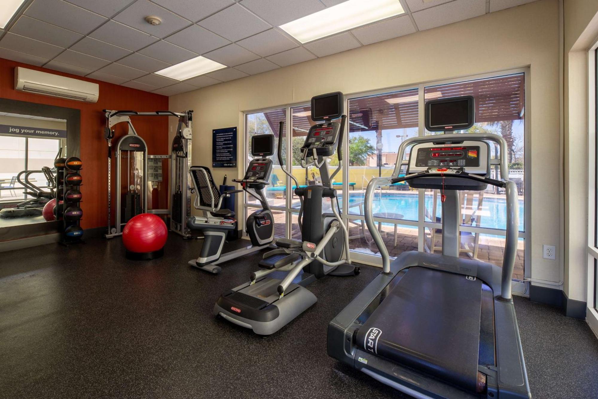 Hampton Inn & Suites Jacksonville Deerwood Park Exteriör bild